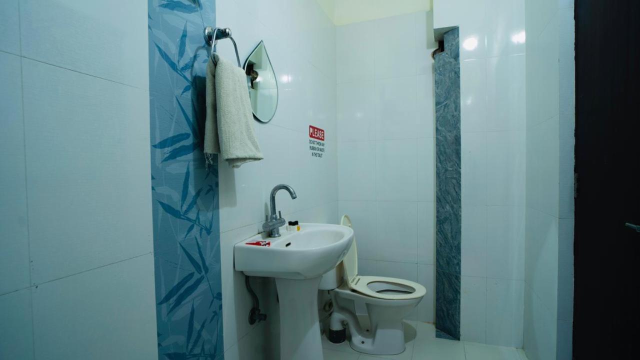 Hotel Lake Paradise Udaipur Exterior photo