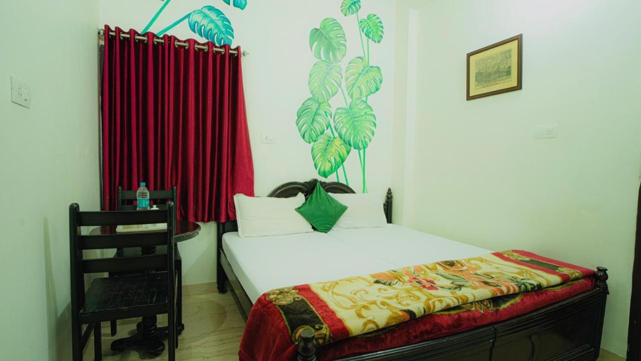 Hotel Lake Paradise Udaipur Exterior photo