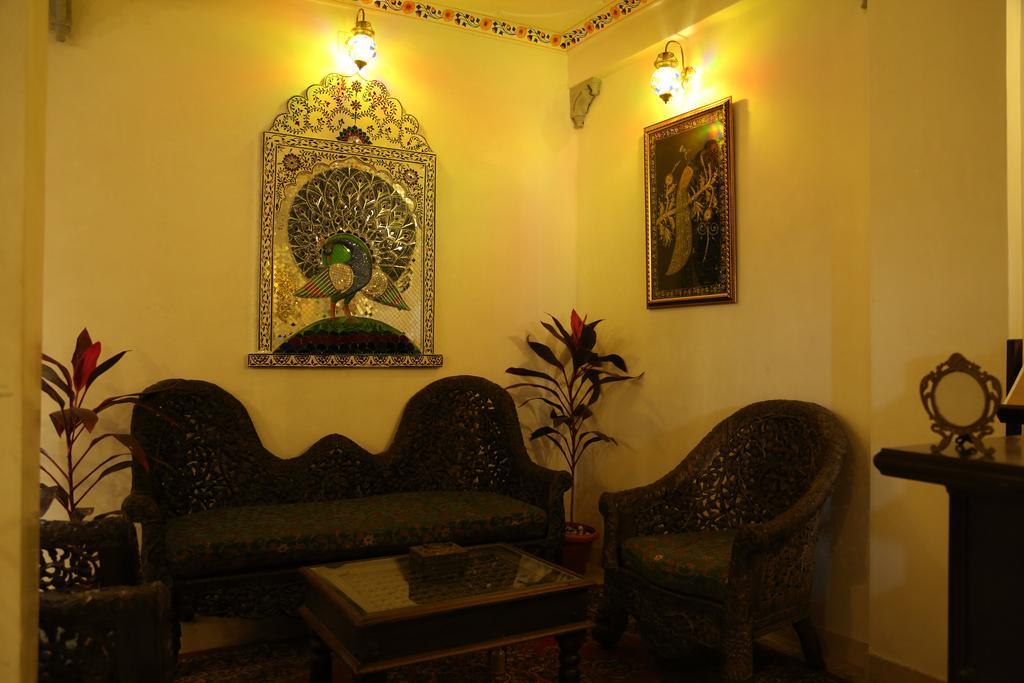 Hotel Lake Paradise Udaipur Exterior photo